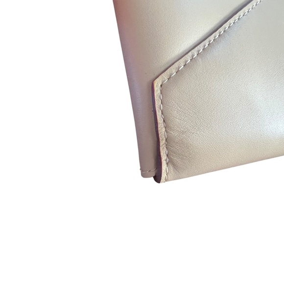 Tory Burch Smooth Leather Envelope Chain Shoulder Bag Nude, Burgundy Interior - Picture 8 of 8